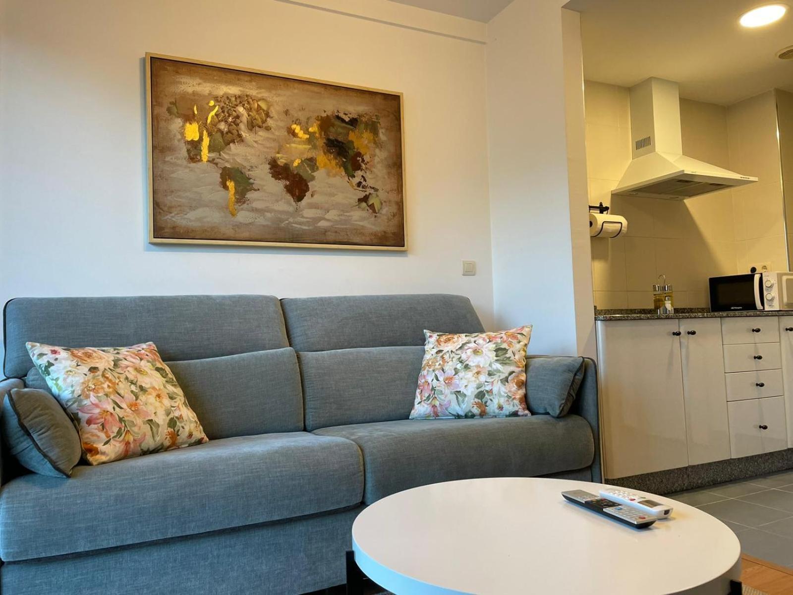 Apartamentos Ciudad Santiago Сантьяго-де-Компостела Номер фото