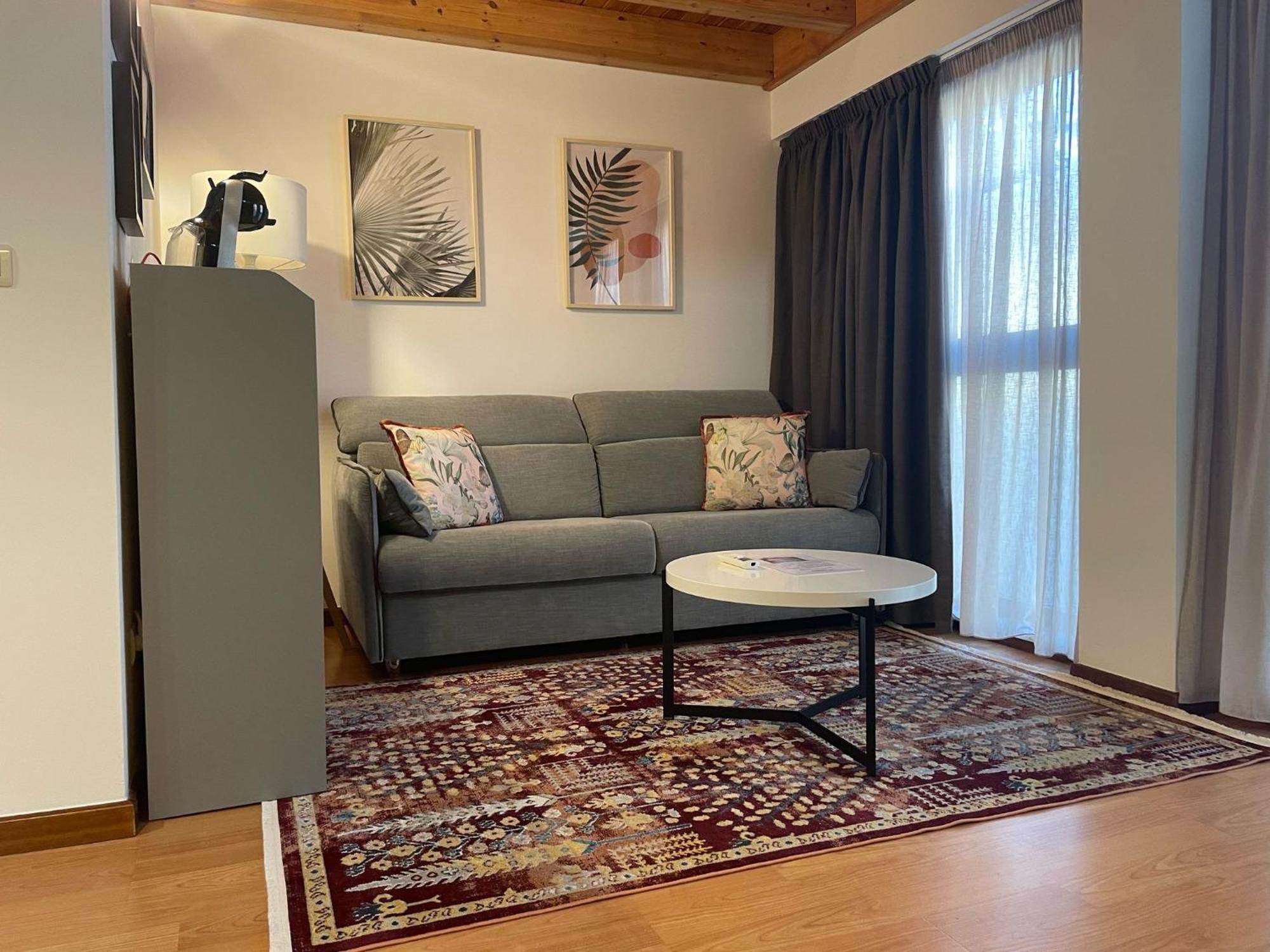 Apartamentos Ciudad Santiago Сантьяго-де-Компостела Екстер'єр фото